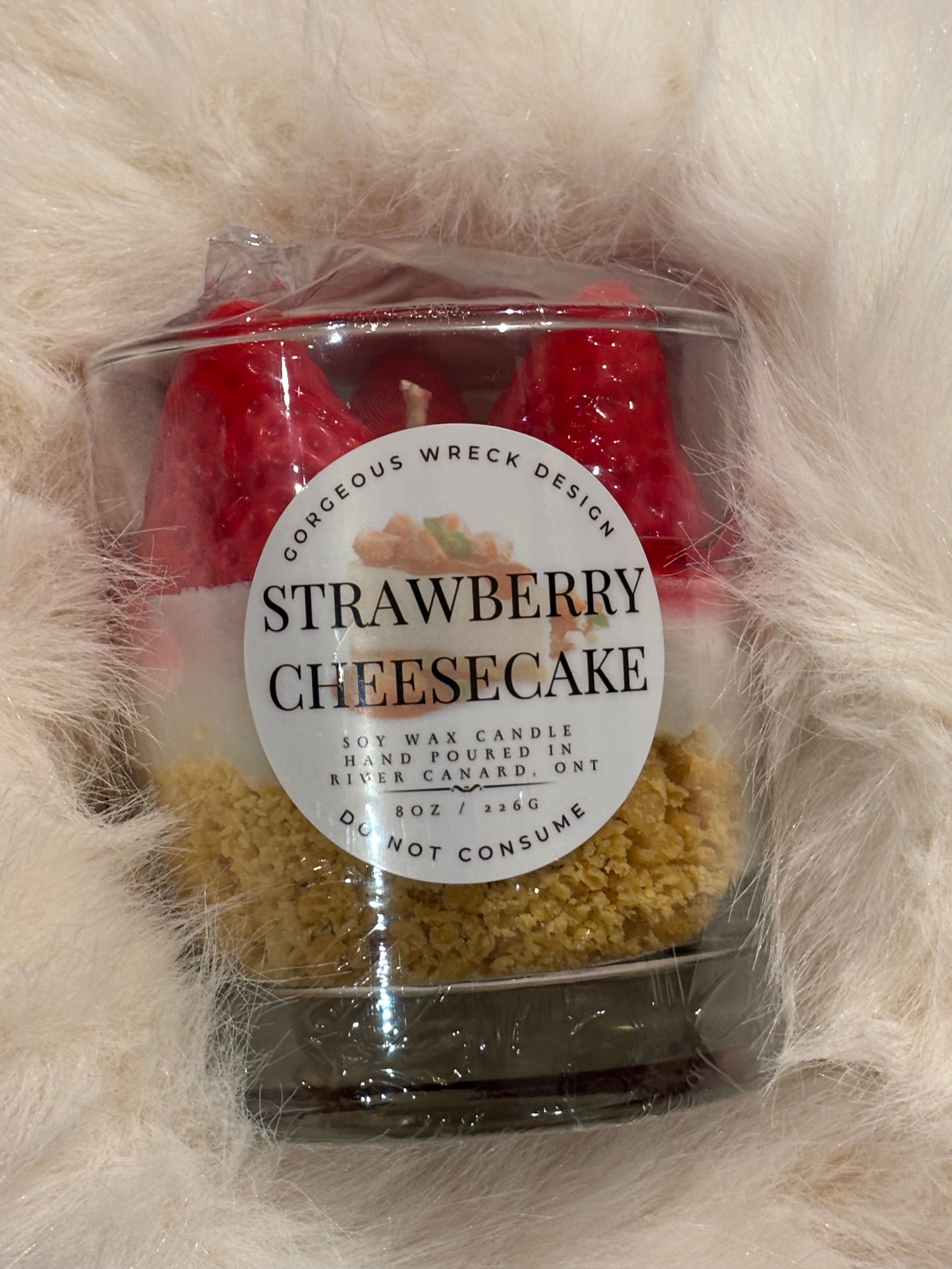 STRAWBERRY CHEESECAKE CANDLE