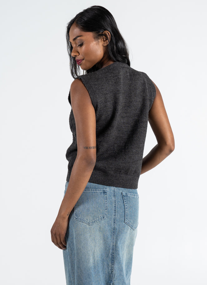 KNIT CABLE BUTTON VEST