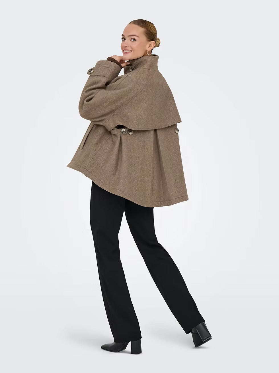 THILDE CAPE COAT