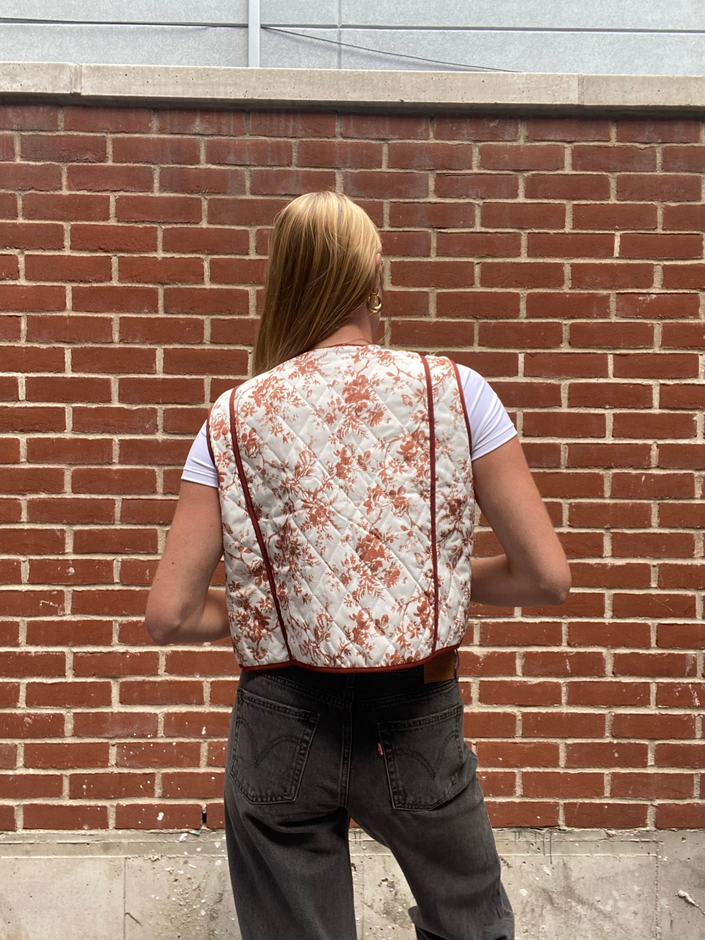 QUILTED FLORAL VEST