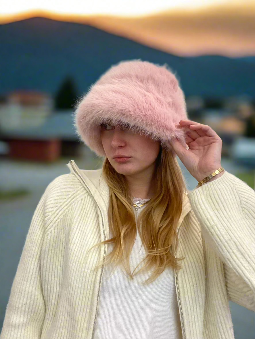 VINA FURRY HAT – Agent 99