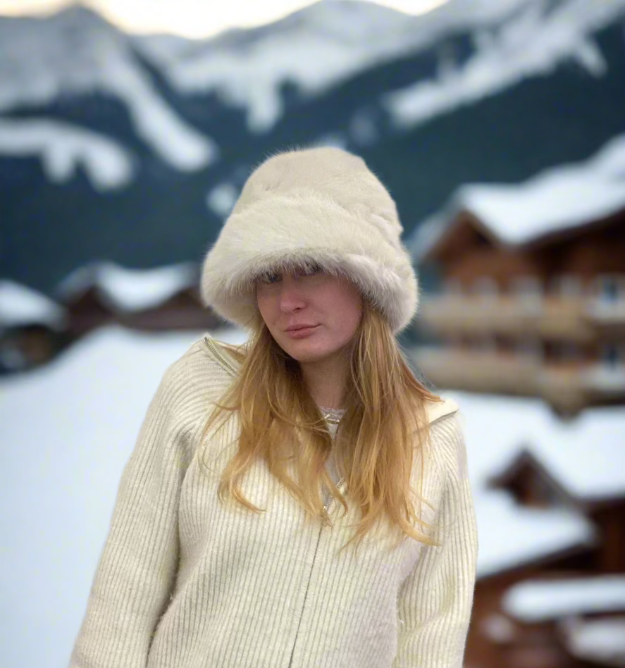 VINA FURRY HAT – Agent 99